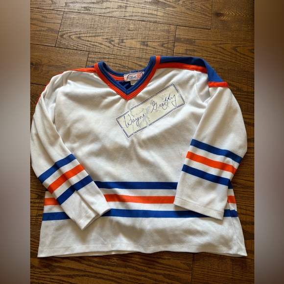 Vintage Edmonton Oilers
Wayne Gretzky jersey/top - Picture 2 of 7